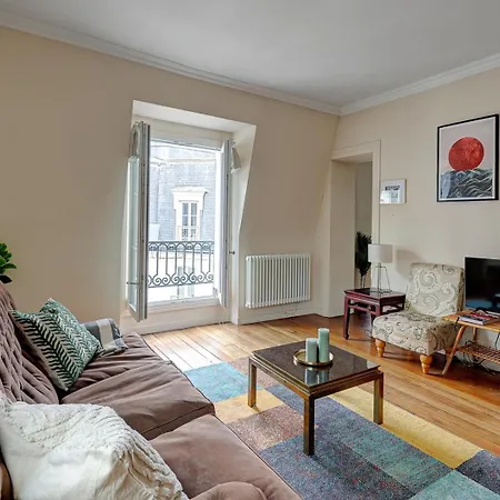 Bnbnook - Elegant 1br Near The Louvre And Odeon Paříž